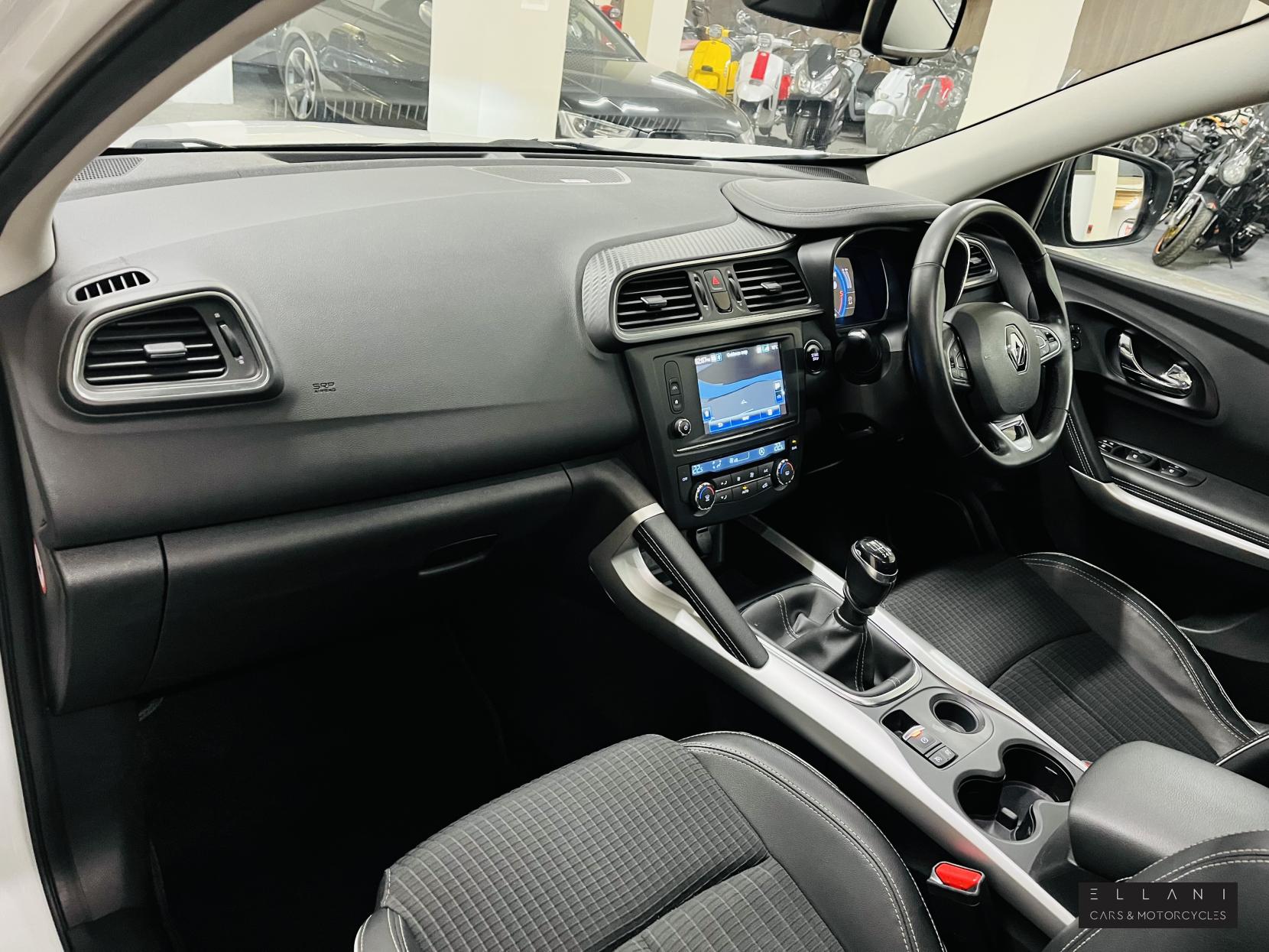 Renault Kadjar 1.5 dCi Signature Nav SUV 5dr Diesel Manual Euro 6 (s/s) (110 ps)