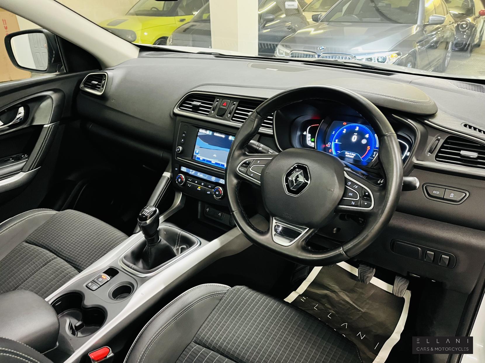 Renault Kadjar 1.5 dCi Signature Nav SUV 5dr Diesel Manual Euro 6 (s/s) (110 ps)