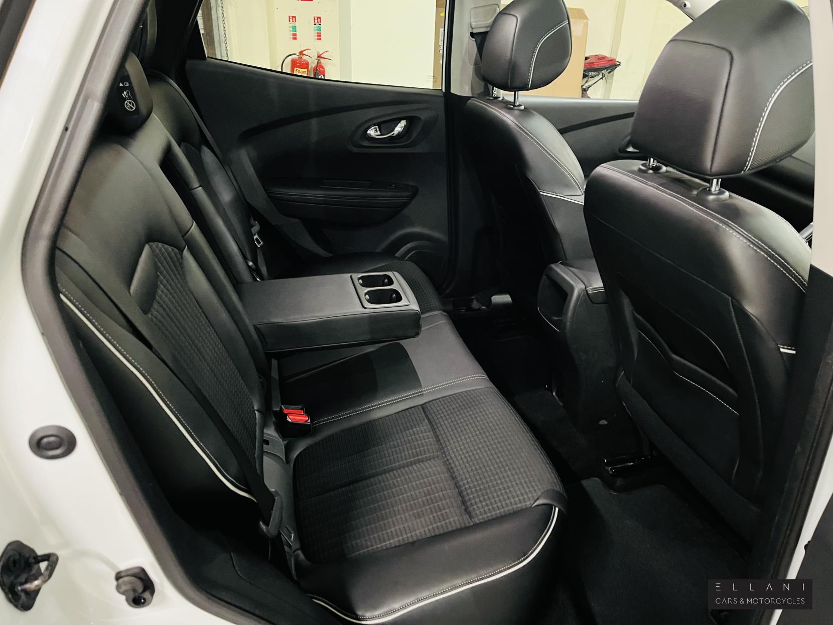 Renault Kadjar 1.5 dCi Signature Nav SUV 5dr Diesel Manual Euro 6 (s/s) (110 ps)