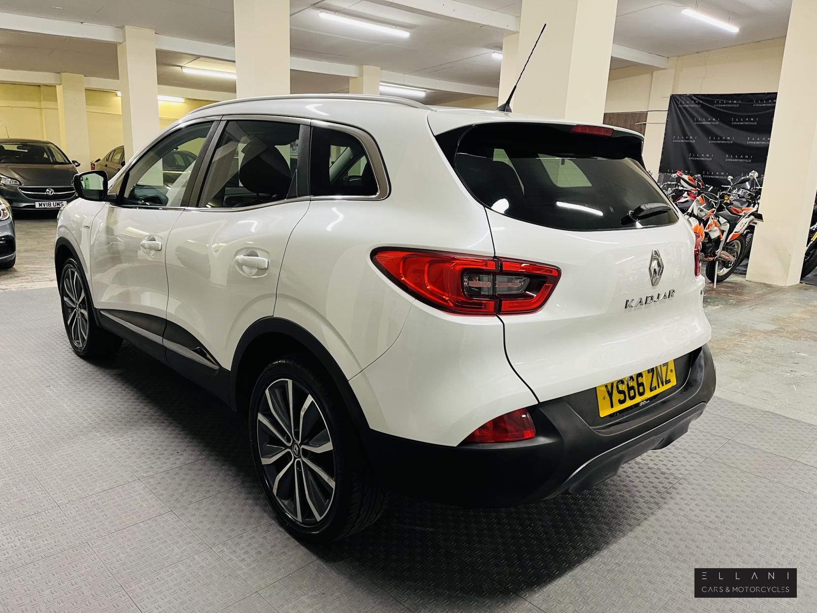 Renault Kadjar 1.5 dCi Signature Nav SUV 5dr Diesel Manual Euro 6 (s/s) (110 ps)