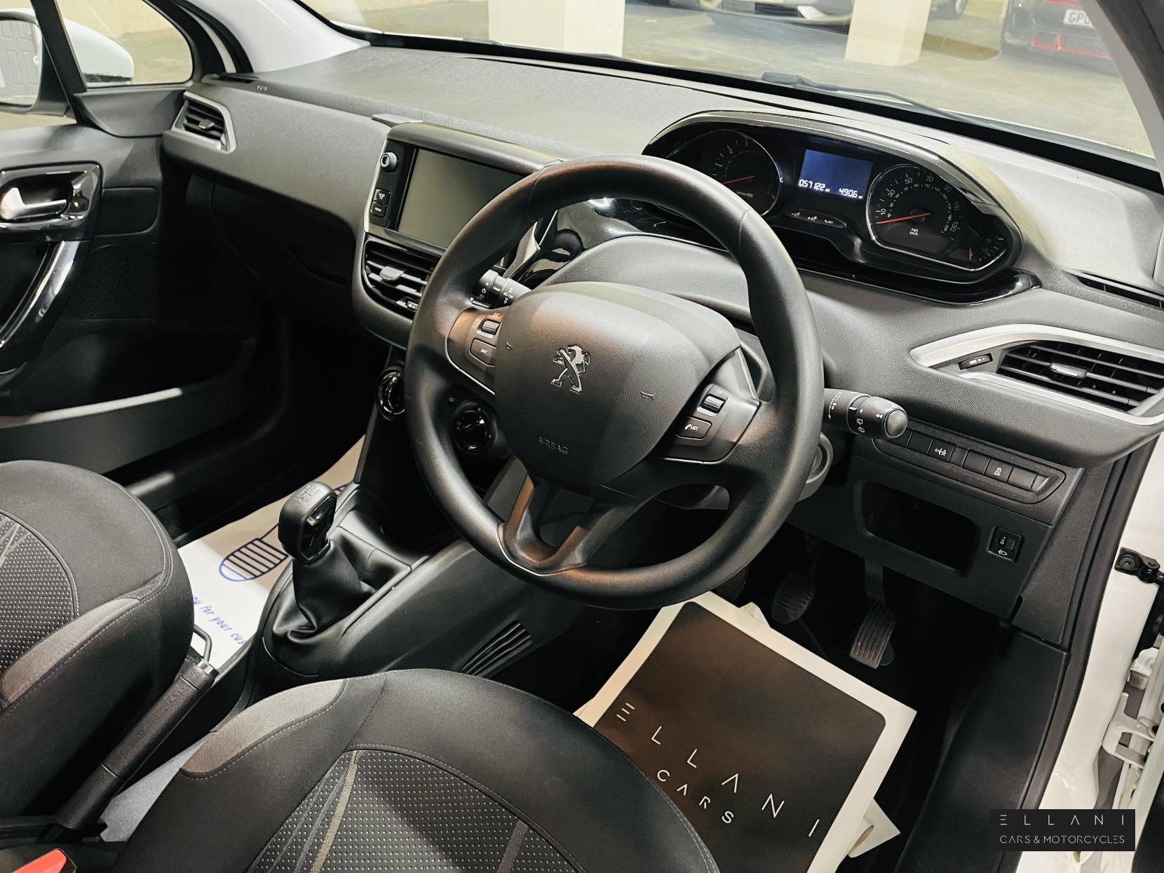 Peugeot 208 1.0 VTi Active Hatchback 5dr Petrol Manual Euro 5 (68 ps)