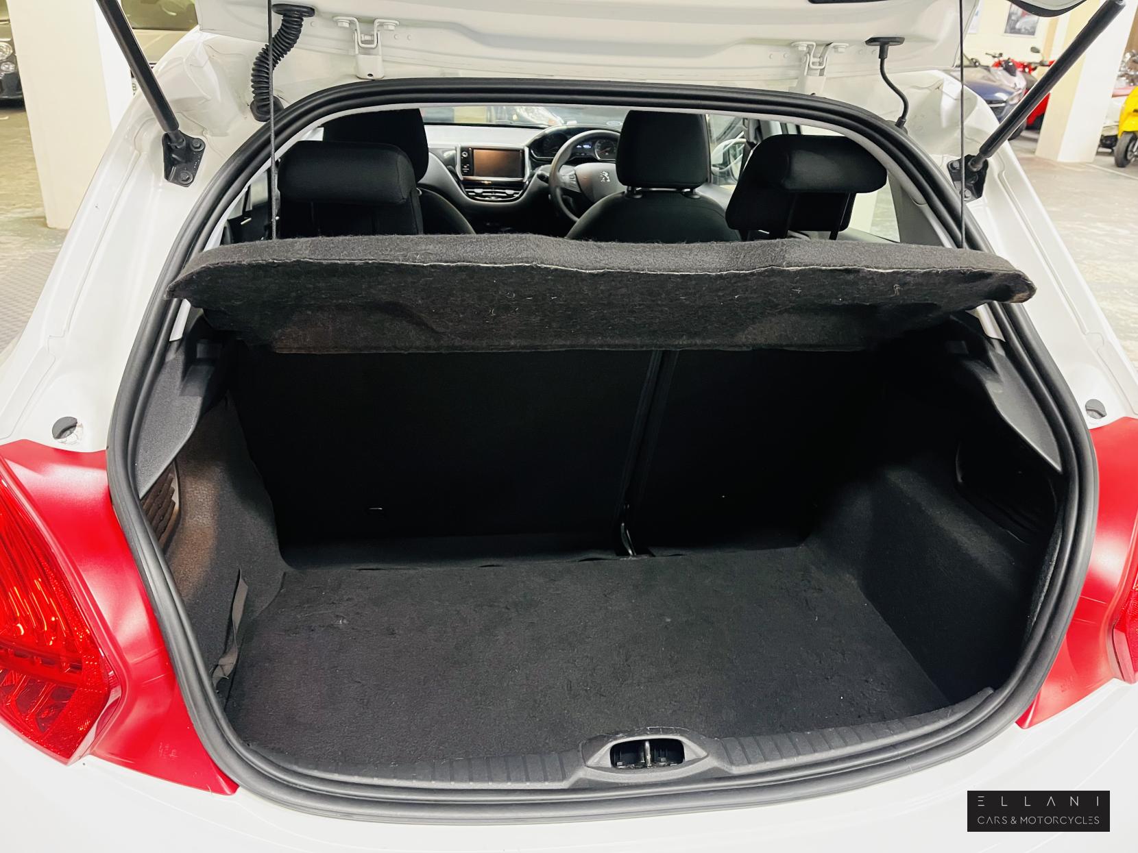 Peugeot 208 1.0 VTi Active Hatchback 5dr Petrol Manual Euro 5 (68 ps)