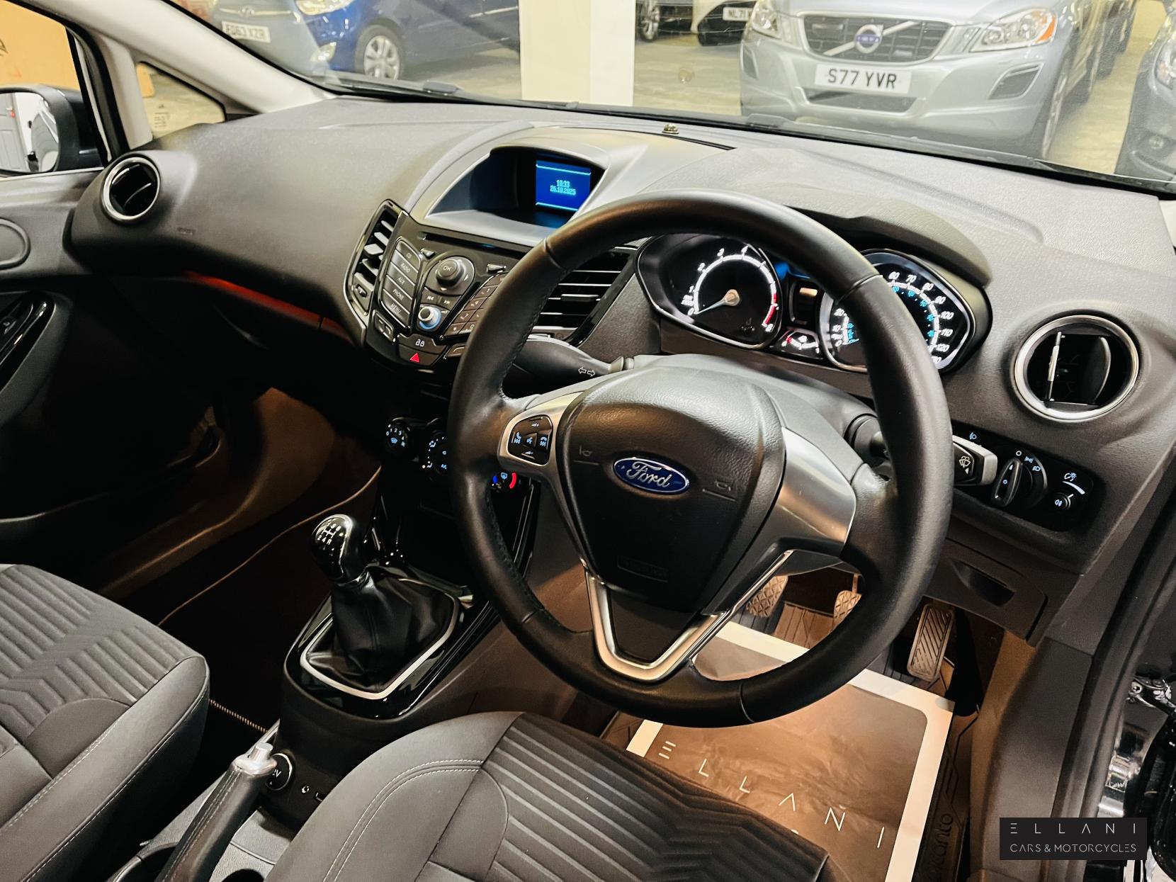 Ford Fiesta 1.25 Zetec Hatchback 5dr Petrol Manual Euro 5 (82 ps)