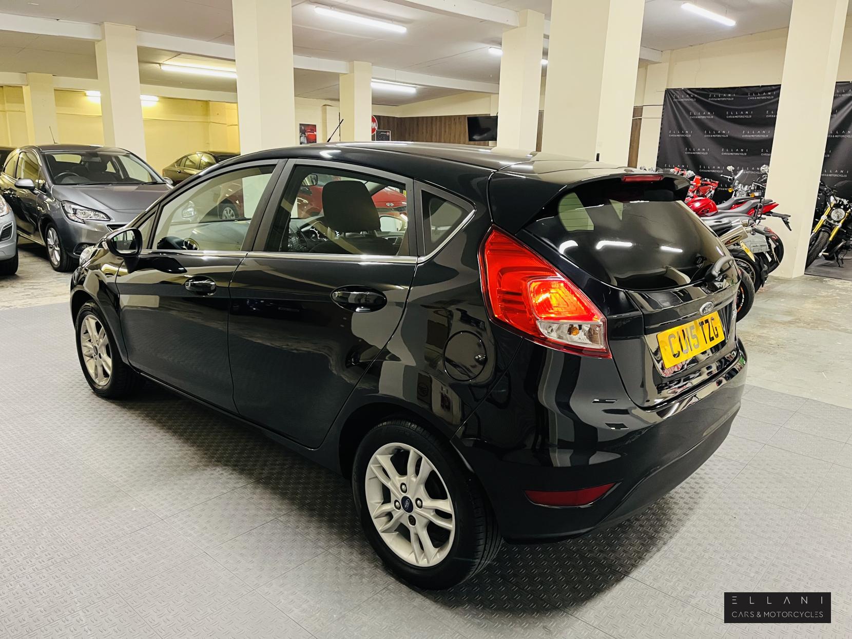 Ford Fiesta 1.25 Zetec Hatchback 5dr Petrol Manual Euro 5 (82 ps)