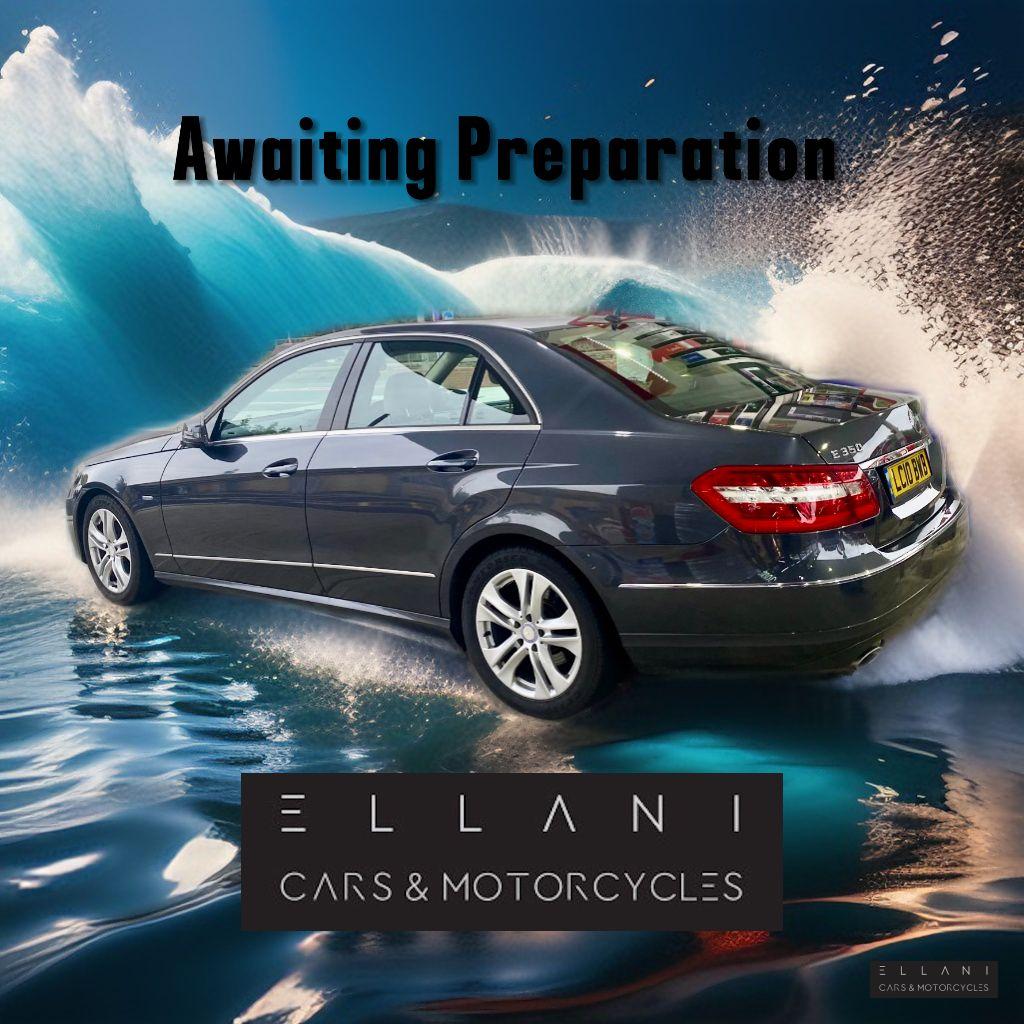 Mercedes-Benz E Class 3.0 E350 CDI V6 BlueEfficiency Avantgarde Saloon 4dr Diesel G-Tronic Euro 5 (231 ps)