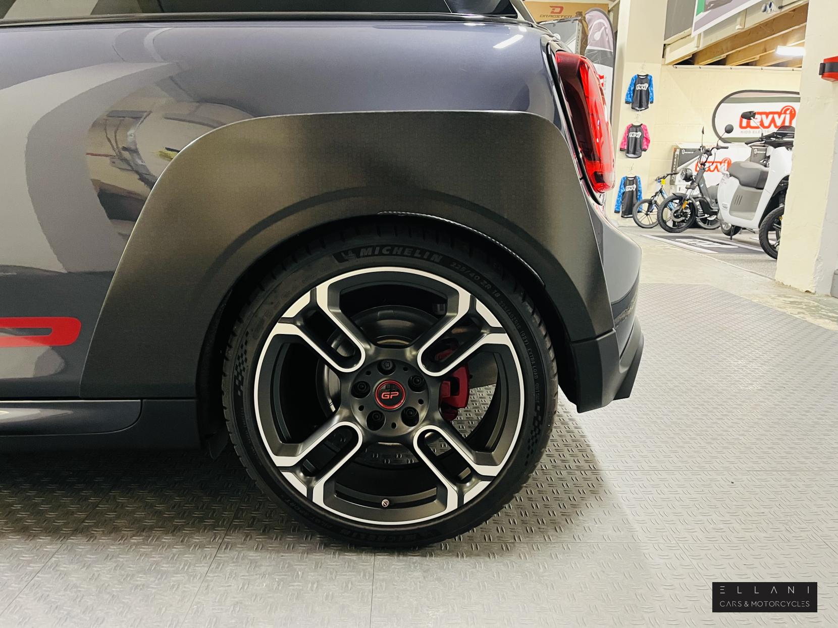 MINI Hatch 2.0 John Cooper Works GP Hatchback 3dr Petrol Steptronic Euro 6 (s/s) (306 ps)