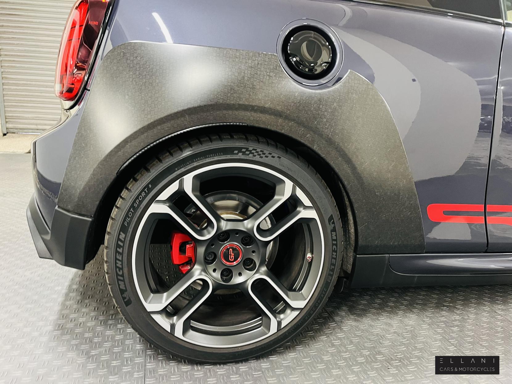 MINI Hatch 2.0 John Cooper Works GP Hatchback 3dr Petrol Steptronic Euro 6 (s/s) (306 ps)