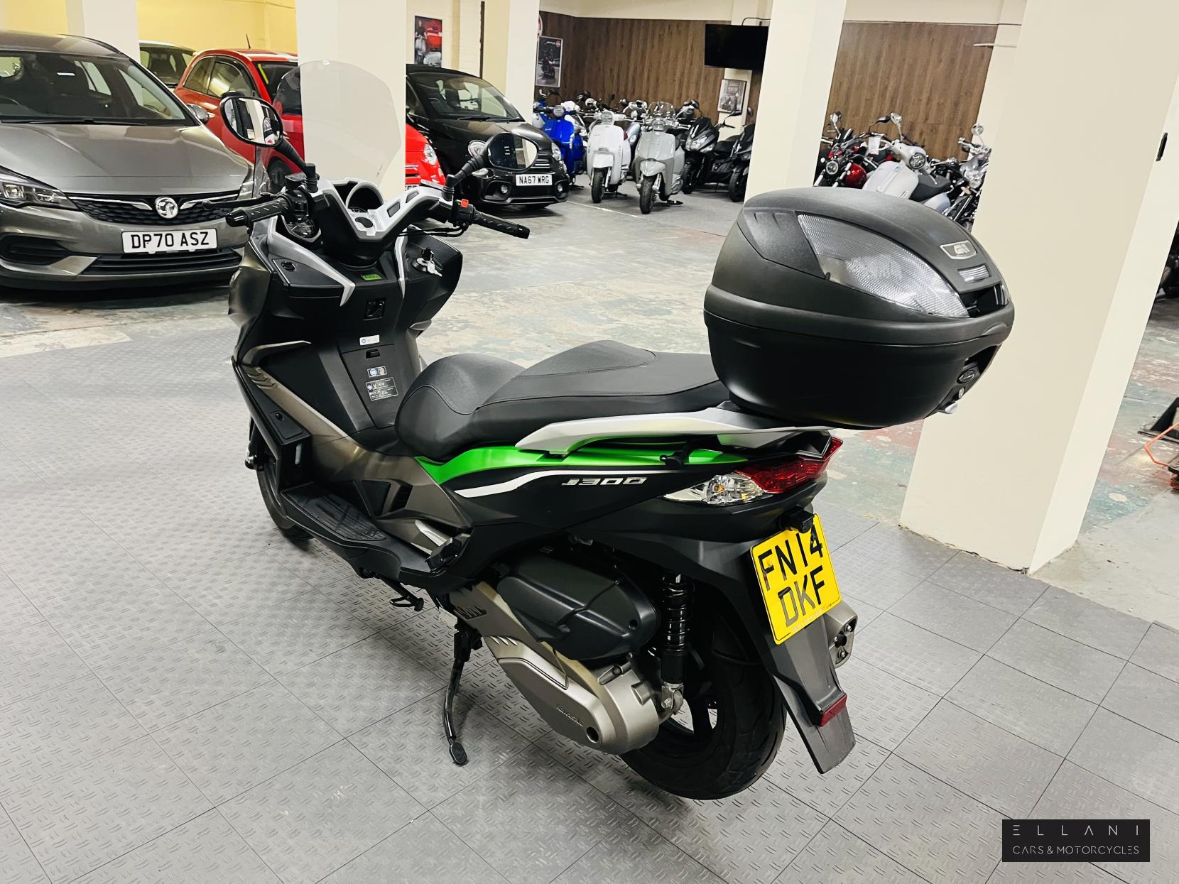 Kawasaki J300 300 Special Edition Scooter Petrol CVT (28 ps)