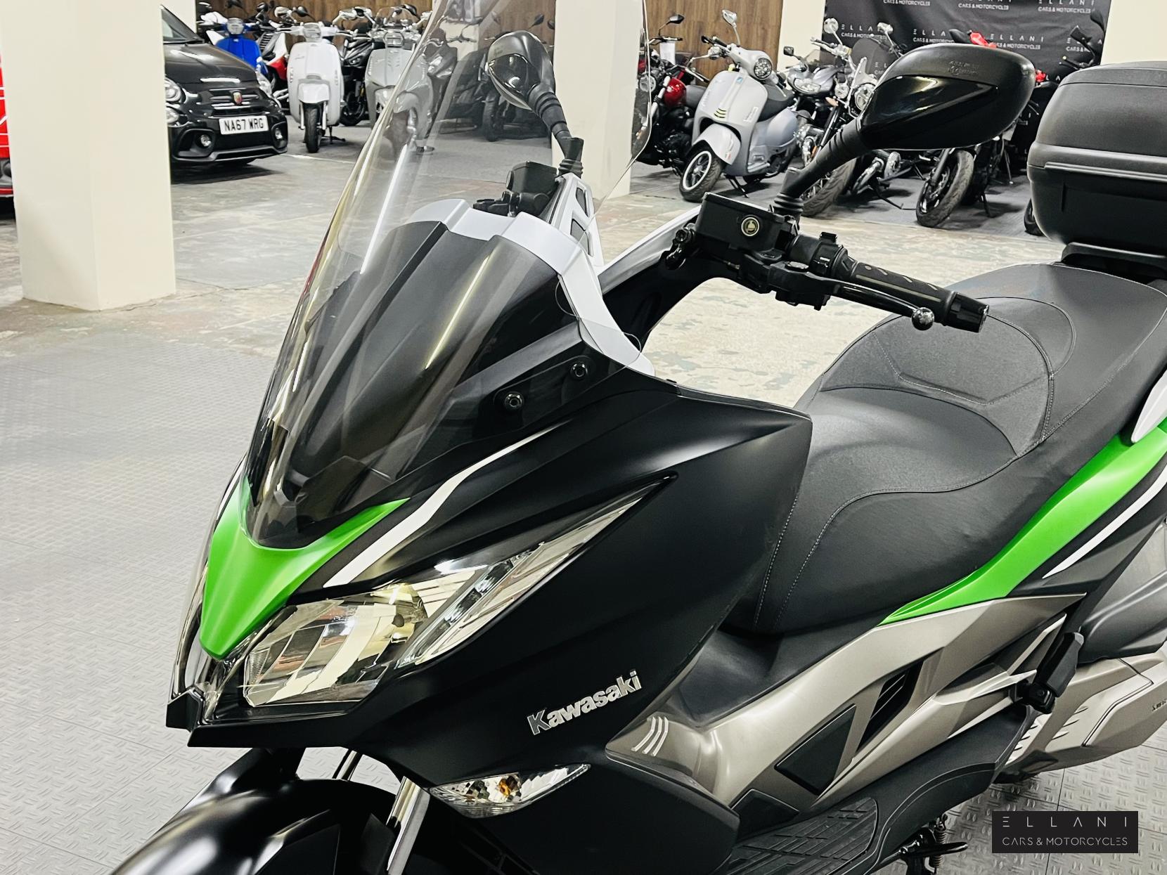 Kawasaki J300 300 Special Edition Scooter Petrol CVT (28 ps)