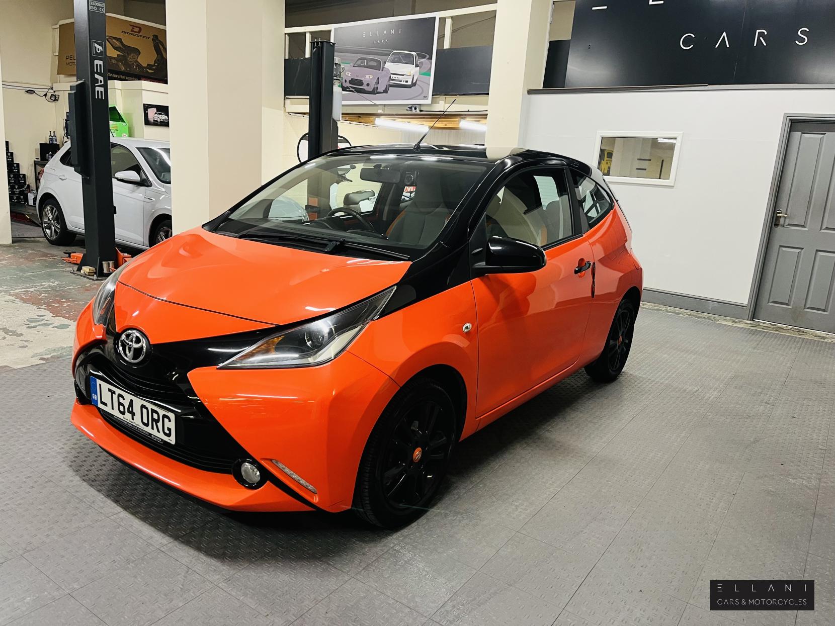 Toyota AYGO 1.0 VVT-i x-cite Hatchback 3dr Petrol Manual Euro 5 Euro 5 (68 ps)