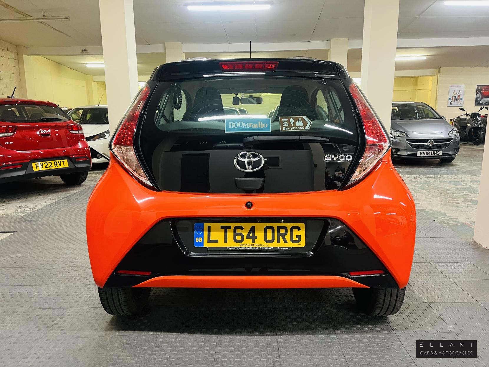 Toyota AYGO 1.0 VVT-i x-cite Hatchback 3dr Petrol Manual Euro 5 Euro 5 (68 ps)