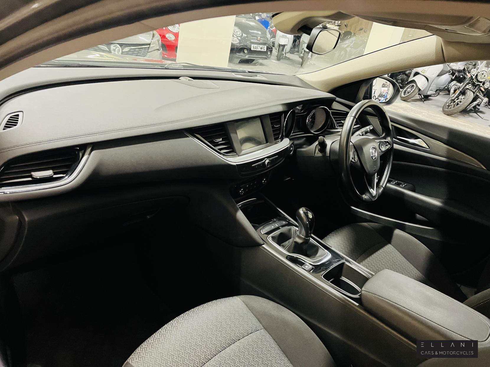 Vauxhall Insignia 1.6 Turbo D BlueInjection Design Grand Sport 5dr Diesel Manual Euro 6 (s/s) (136 ps)