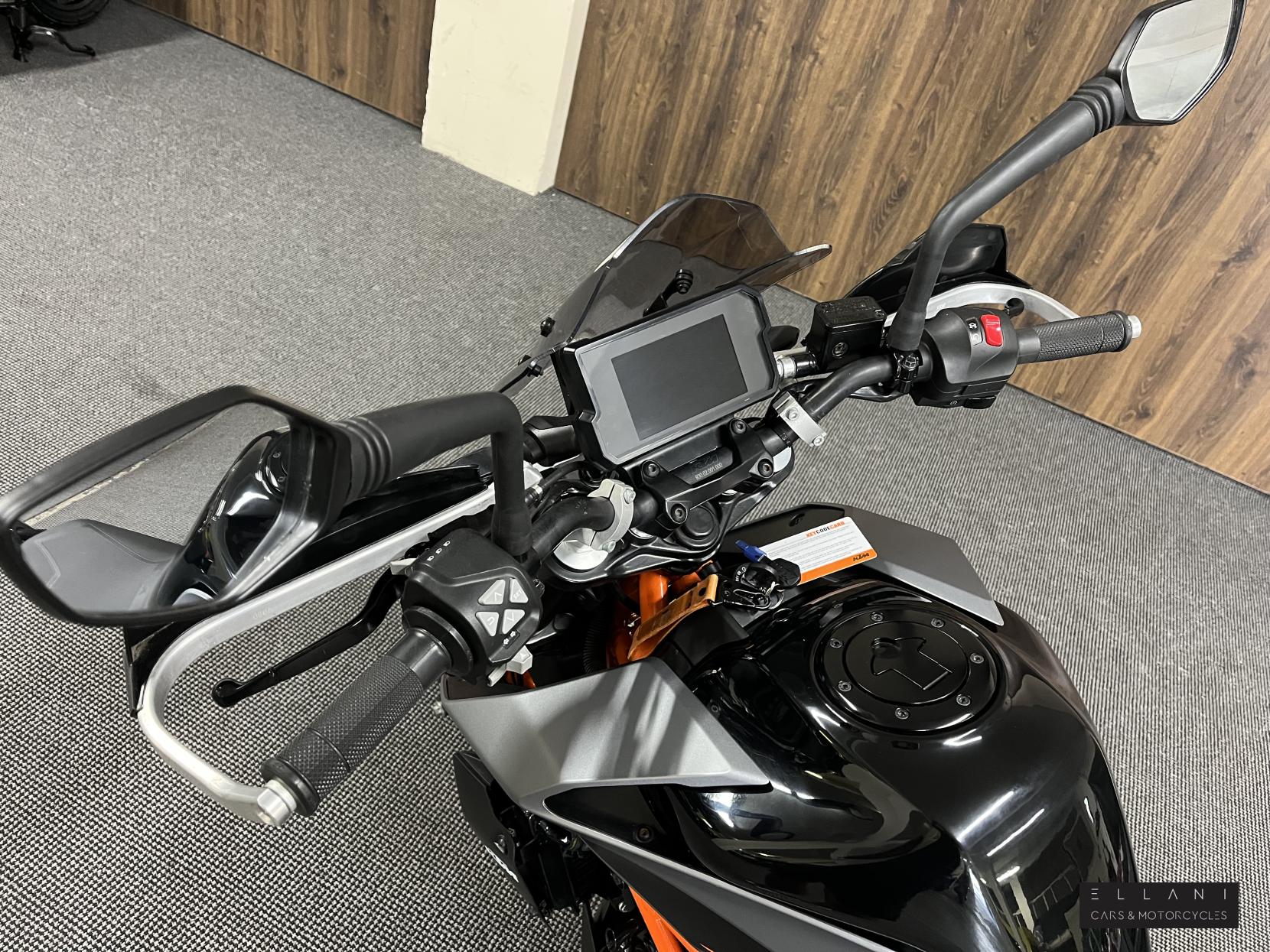 KTM 390 Duke 390 Naked Petrol Manual Euro 5 (43 ps)
