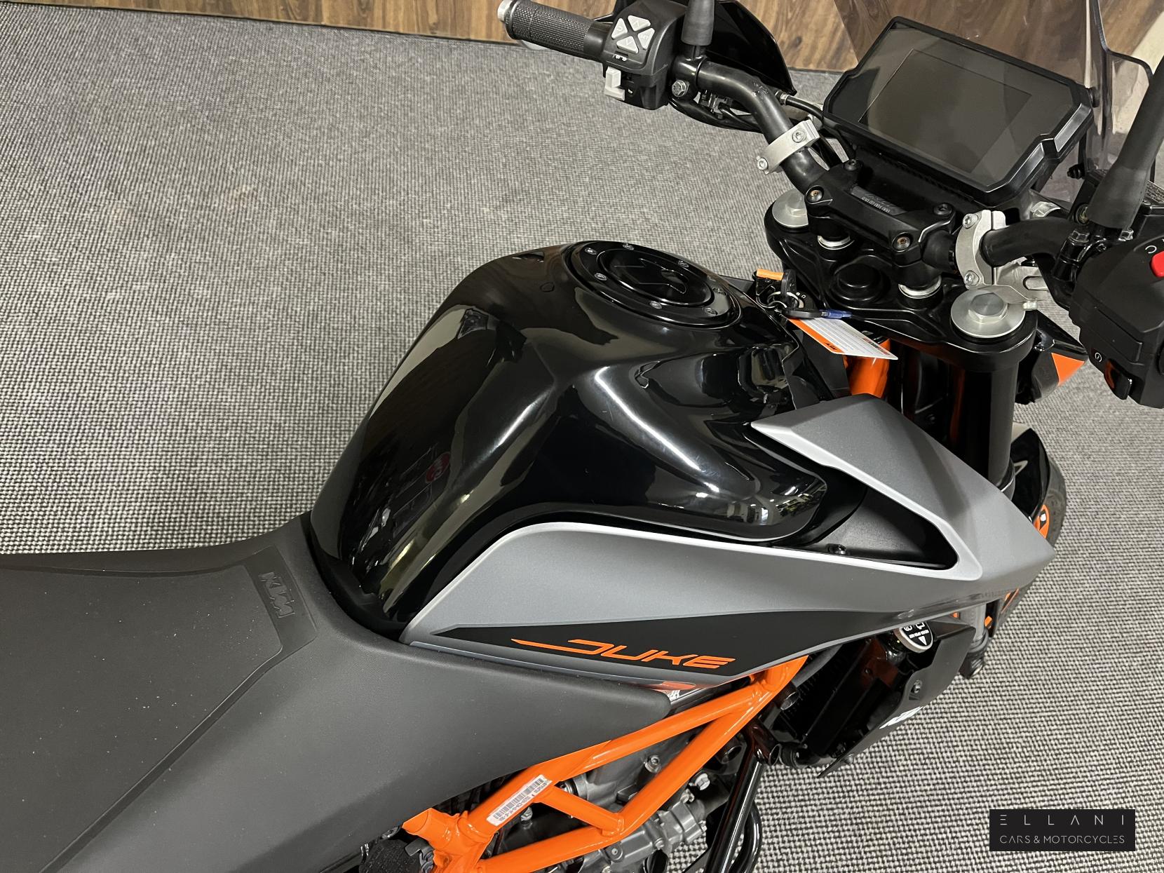 KTM 390 Duke 390 Naked Petrol Manual Euro 5 (43 ps)
