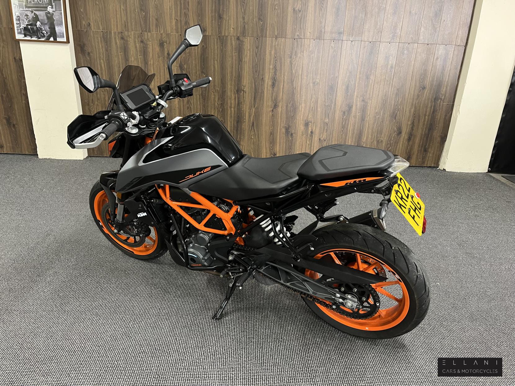 KTM 390 Duke 390 Naked Petrol Manual Euro 5 (43 ps)