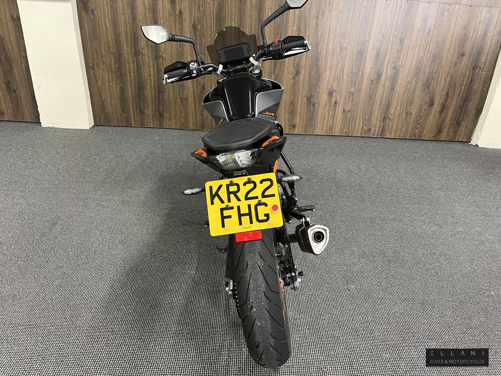 KTM 390 Duke 390 Naked Petrol Manual Euro 5 (43 ps)