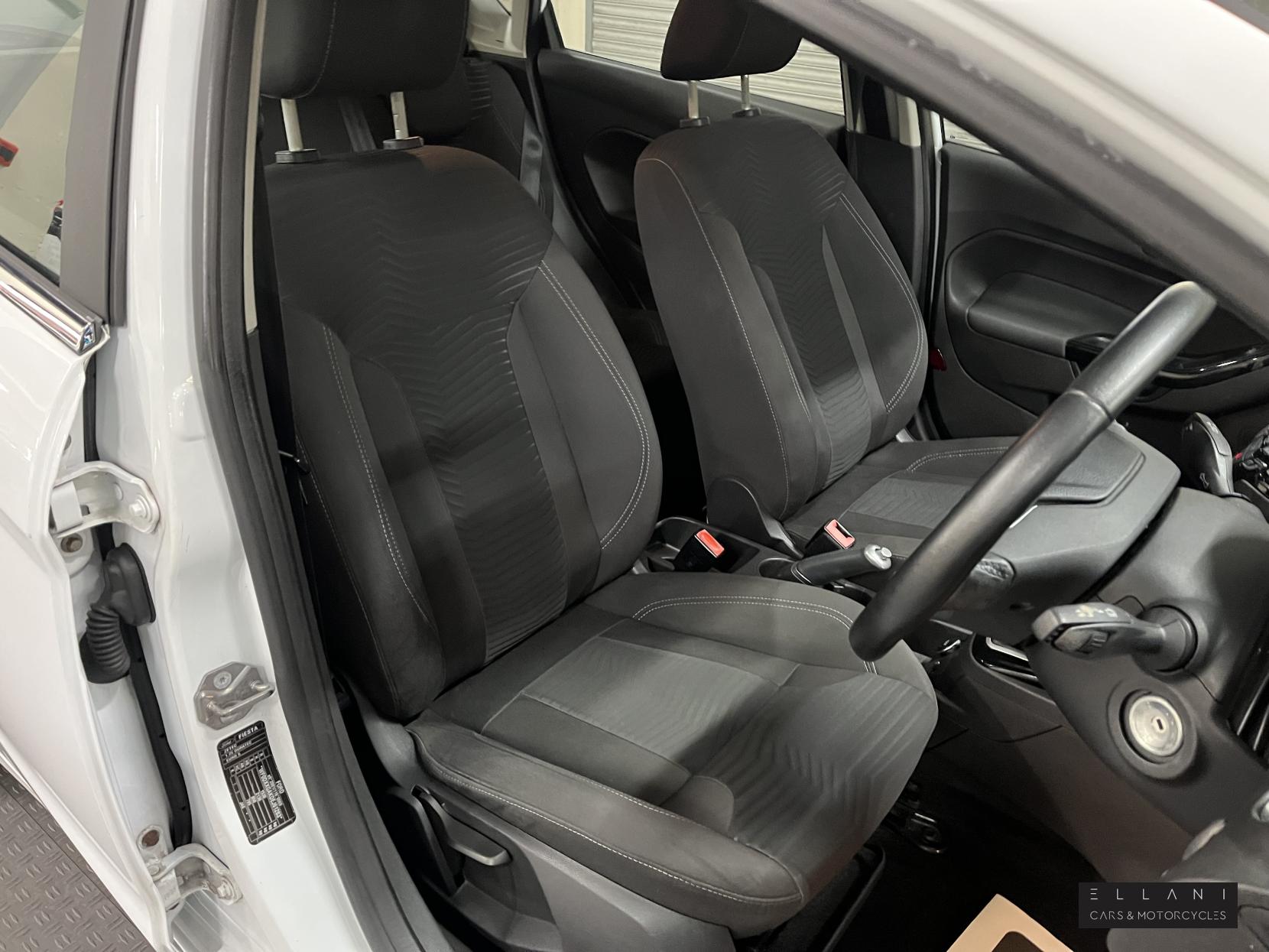 Ford Fiesta 1.25 Zetec Hatchback 5dr Petrol Manual Euro 5 (82 ps)