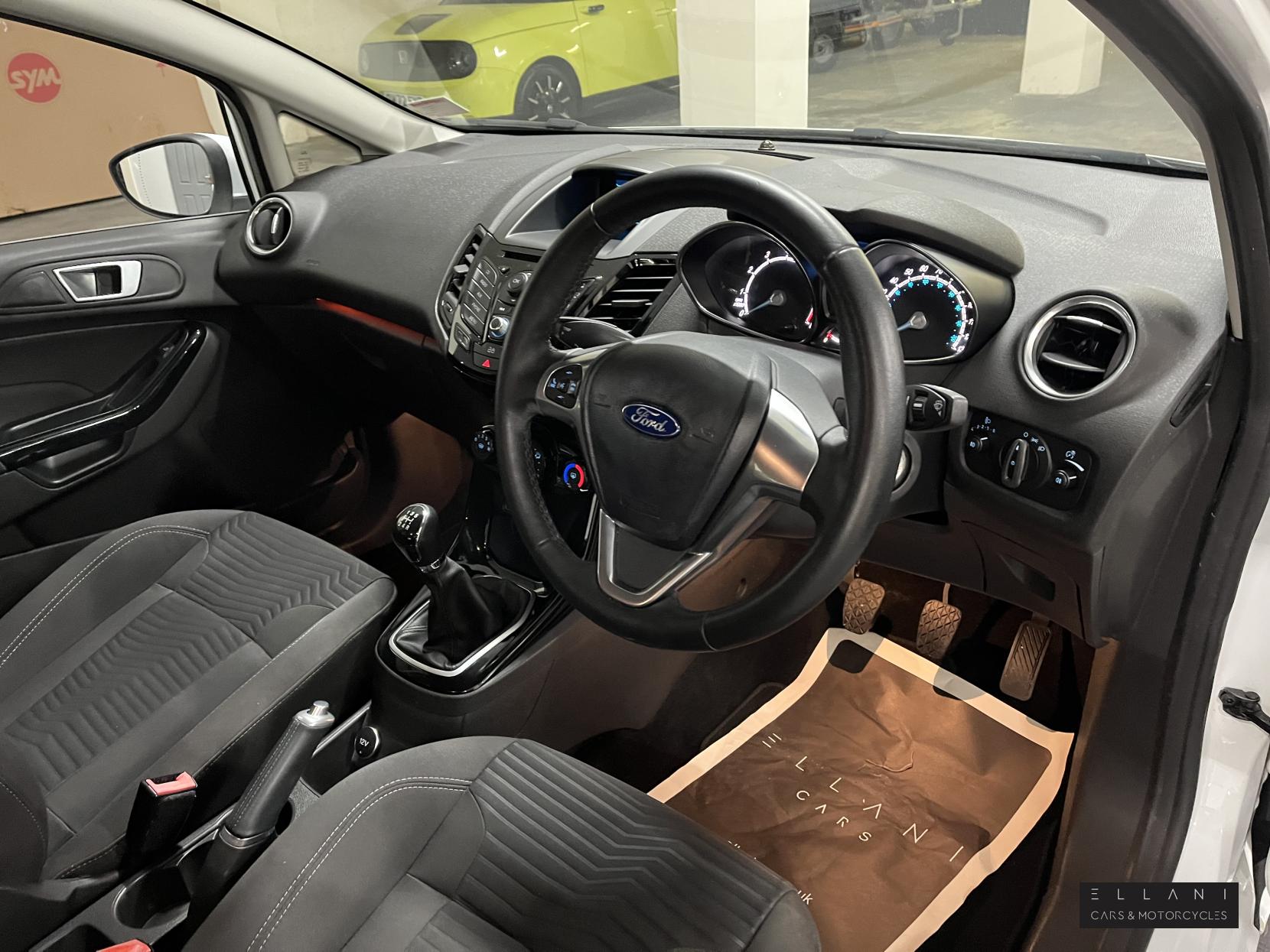 Ford Fiesta 1.25 Zetec Hatchback 5dr Petrol Manual Euro 5 (82 ps)