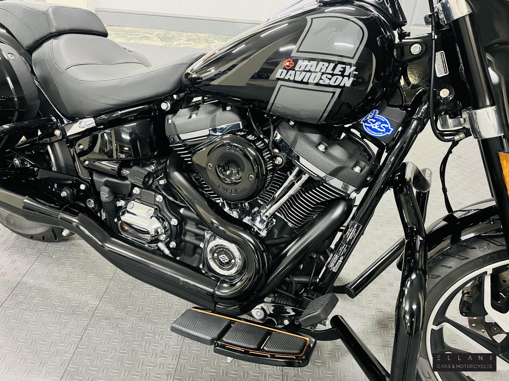 Harley-Davidson Softail 1745 FLSB Sport Glide Custom Cruiser Petrol Manual Euro 5 (82 ps)