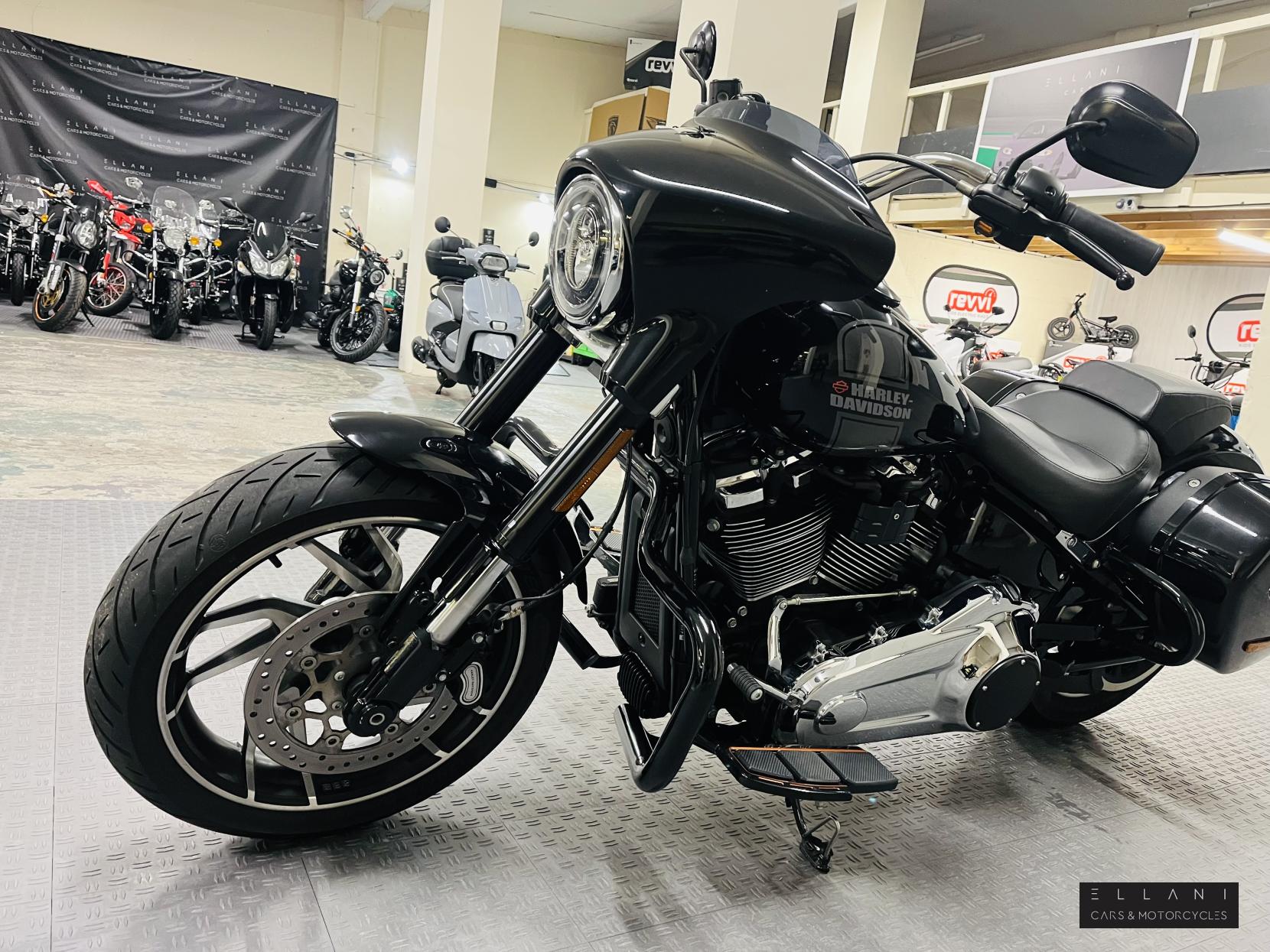 Harley-Davidson Softail 1745 FLSB Sport Glide Custom Cruiser Petrol Manual Euro 5 (82 ps)