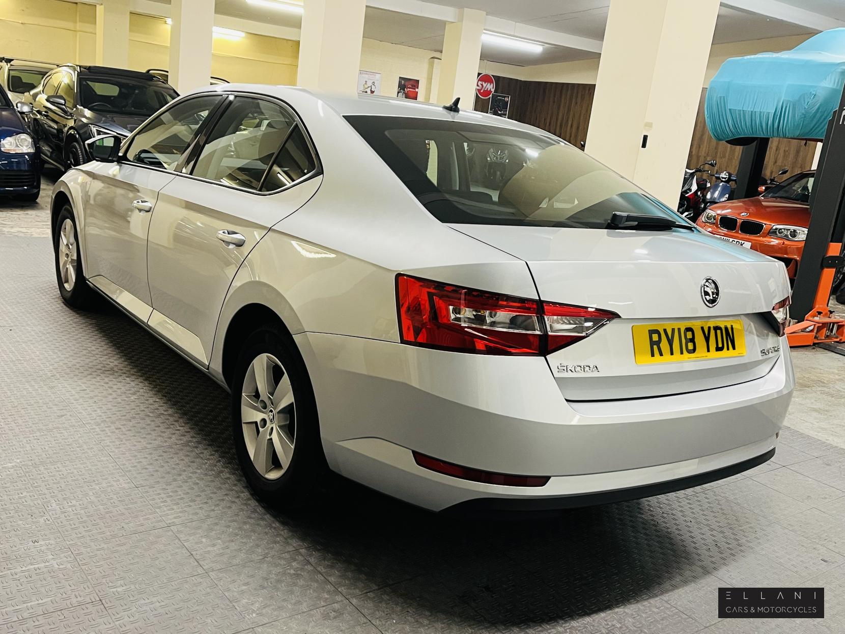 Skoda Superb 1.6 TDI S Hatchback 5dr Diesel Manual Euro 6 (s/s) (120 ps)