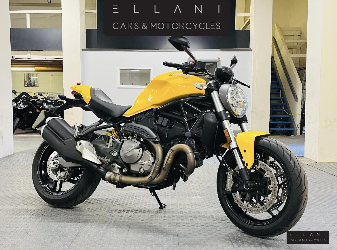 Ducati Monster 821 821 Naked Petrol Manual Euro 4 (109 ps)