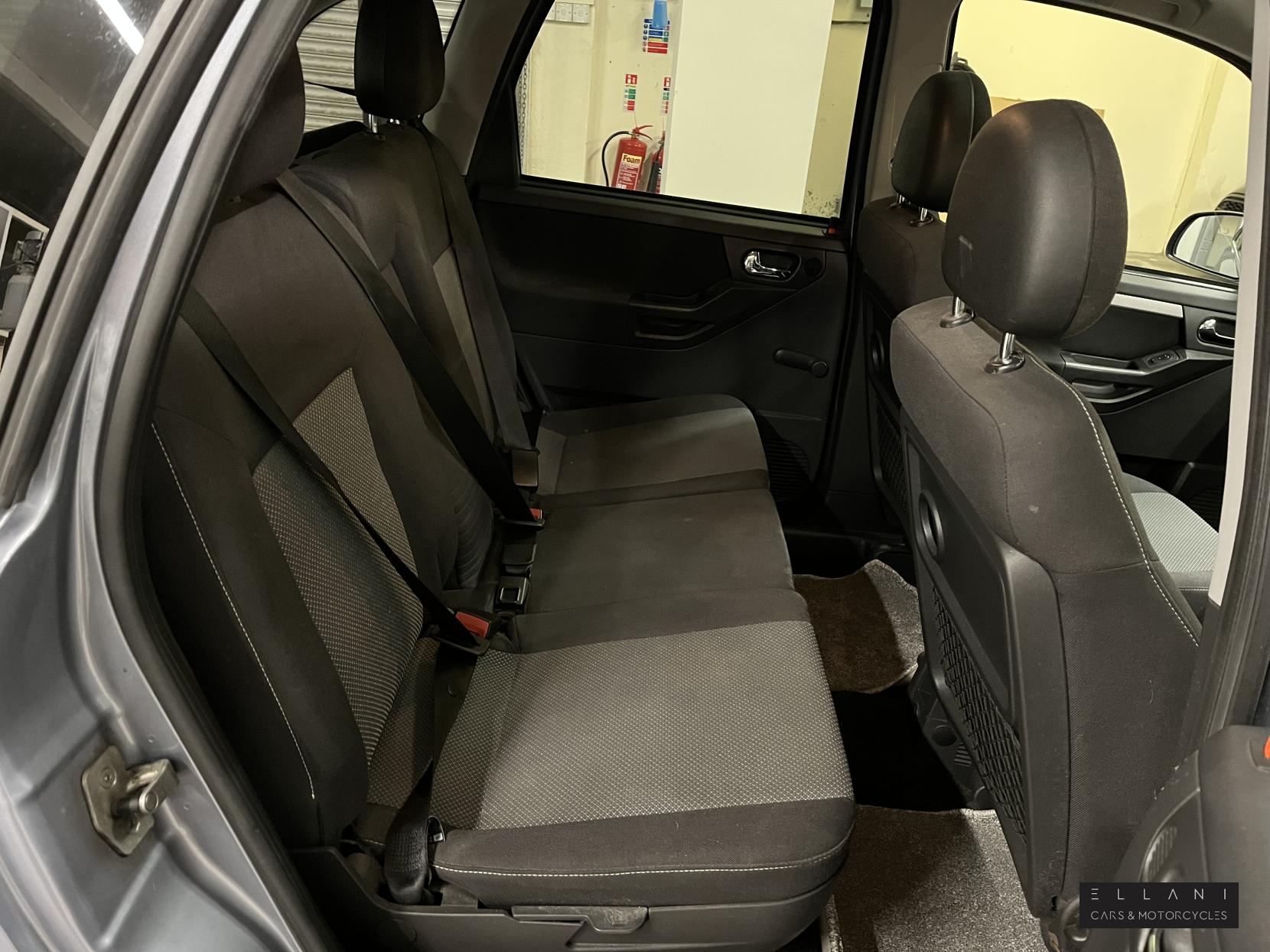 Vauxhall Meriva 1.4i 16v Design MPV 5dr Petrol Manual (a/c) (148 g/km, 89 bhp)