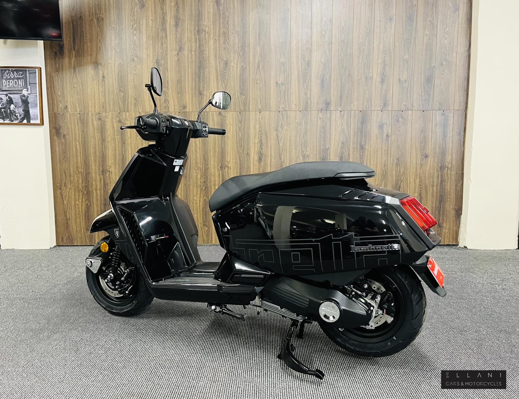 Lambretta X 300 300 Scooter Petrol Automatic Euro 5 (25 ps)