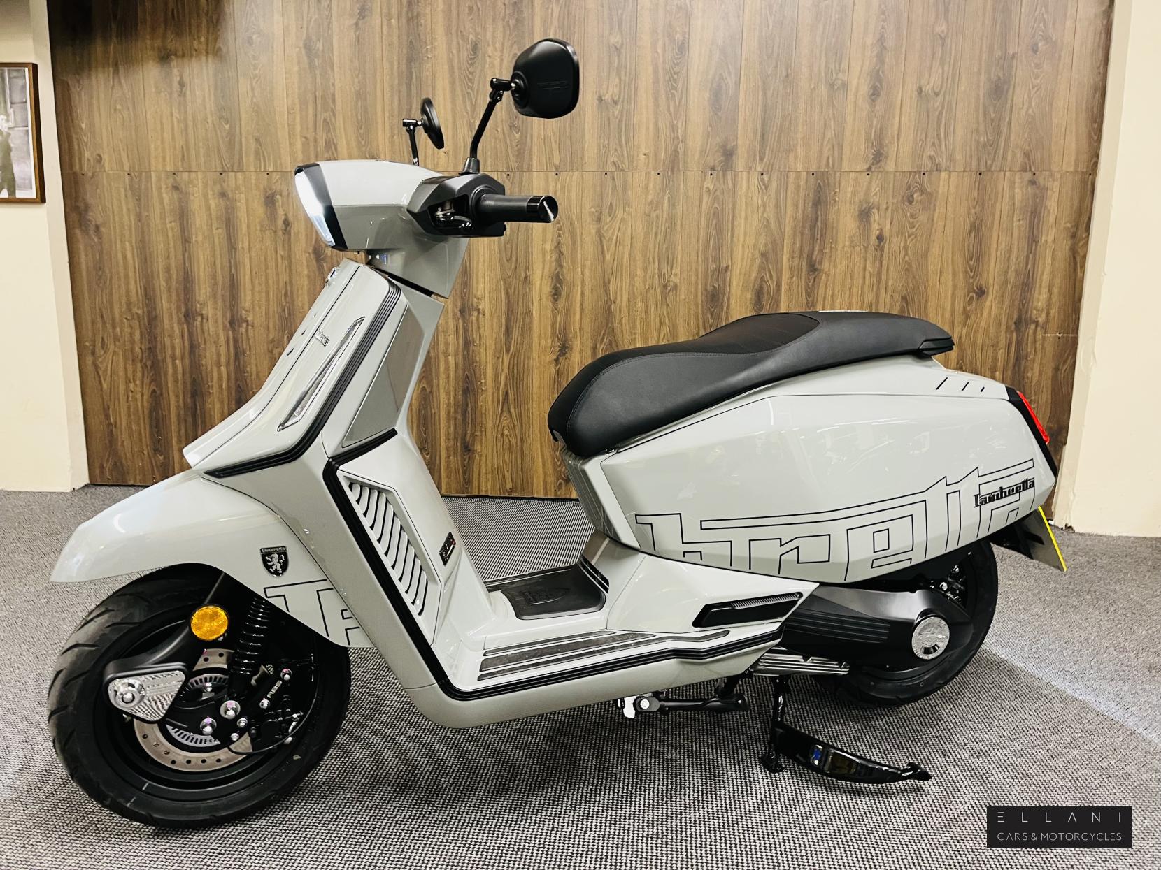 Lambretta X 300 300 Scooter Petrol Automatic Euro 5 (25 ps)