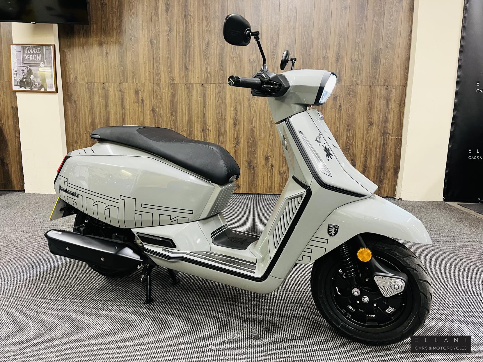 Lambretta X 300 300 Scooter Petrol Automatic Euro 5 (25 ps)