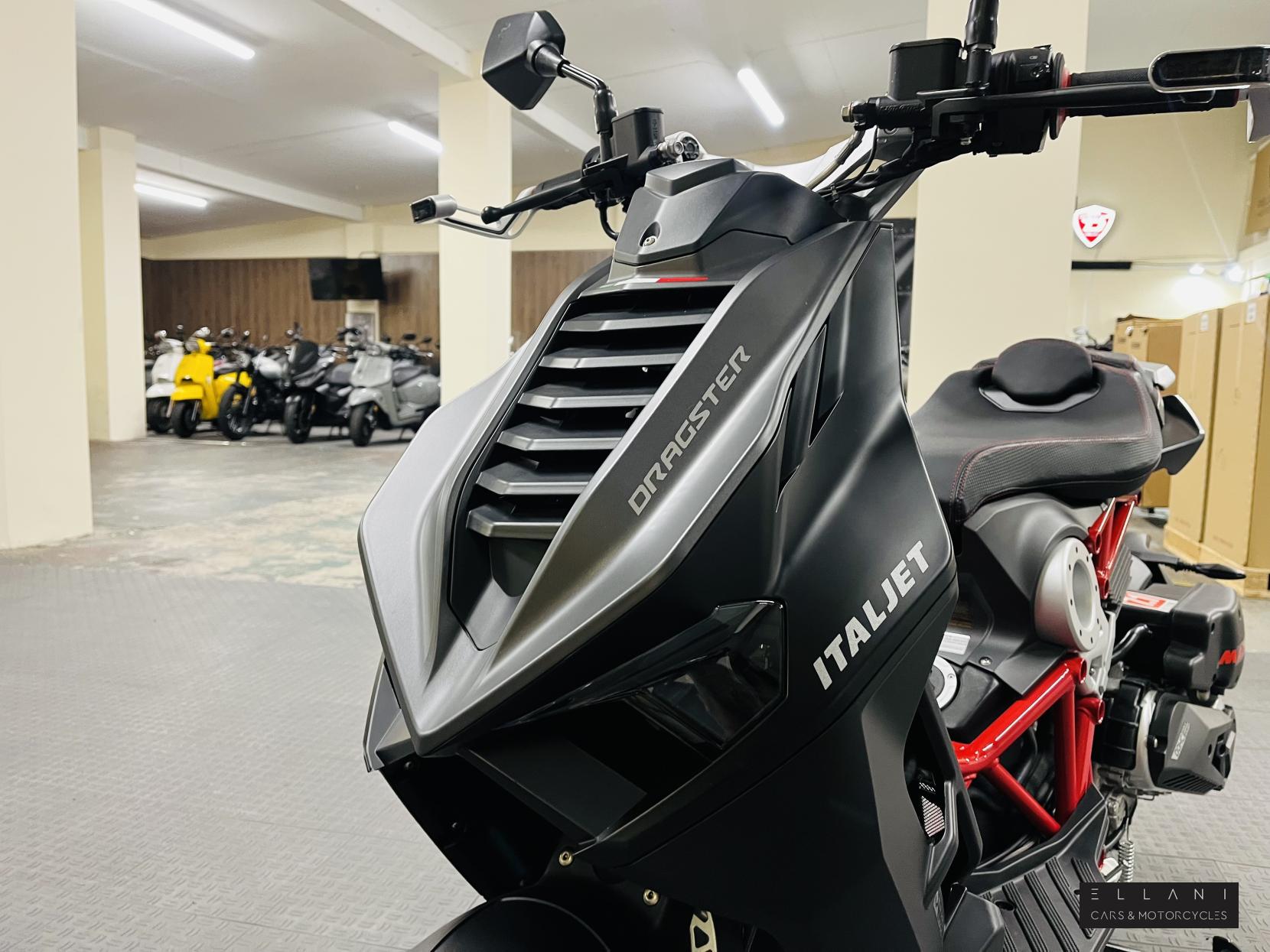 Italjet Dragster 200 200 Scooter Petrol CVT Euro 5 (17 ps)