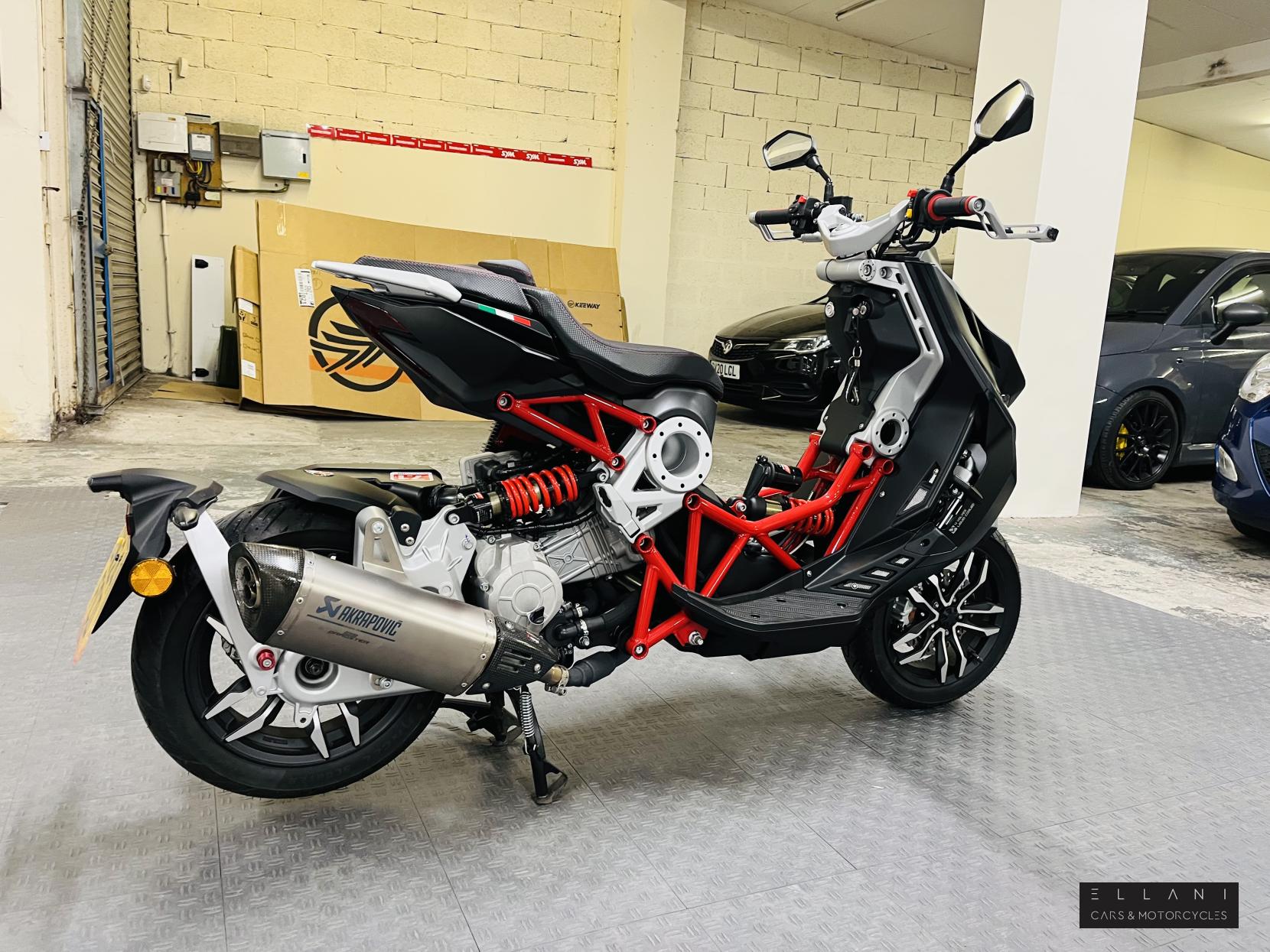 Italjet Dragster 200 200 Scooter Petrol CVT Euro 5 (17 ps)