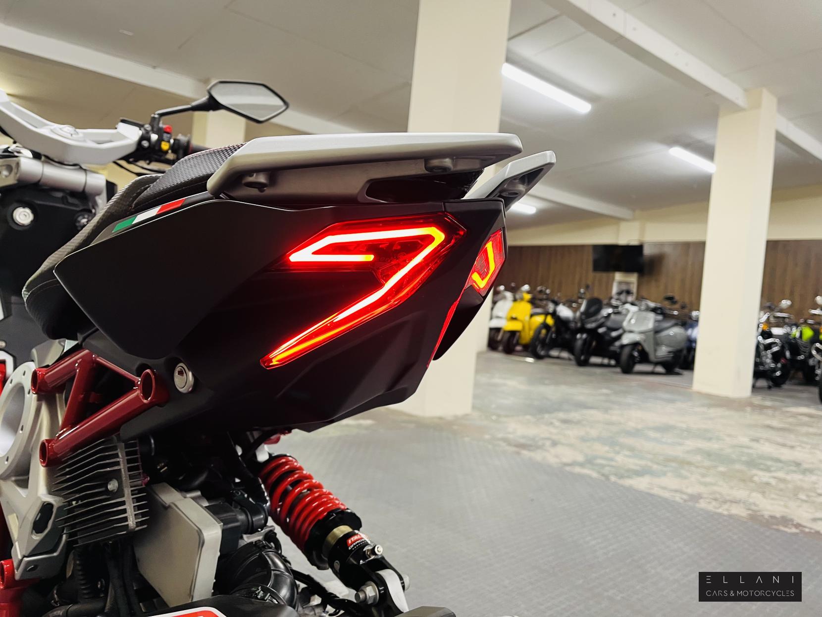 Italjet Dragster 200 200 Scooter Petrol CVT Euro 5 (17 ps)