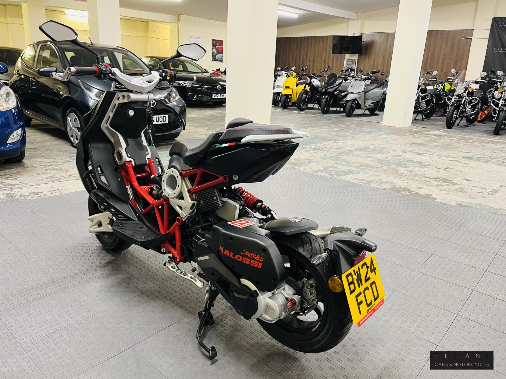Italjet Dragster 200 200 Scooter Petrol CVT Euro 5 (17 ps)