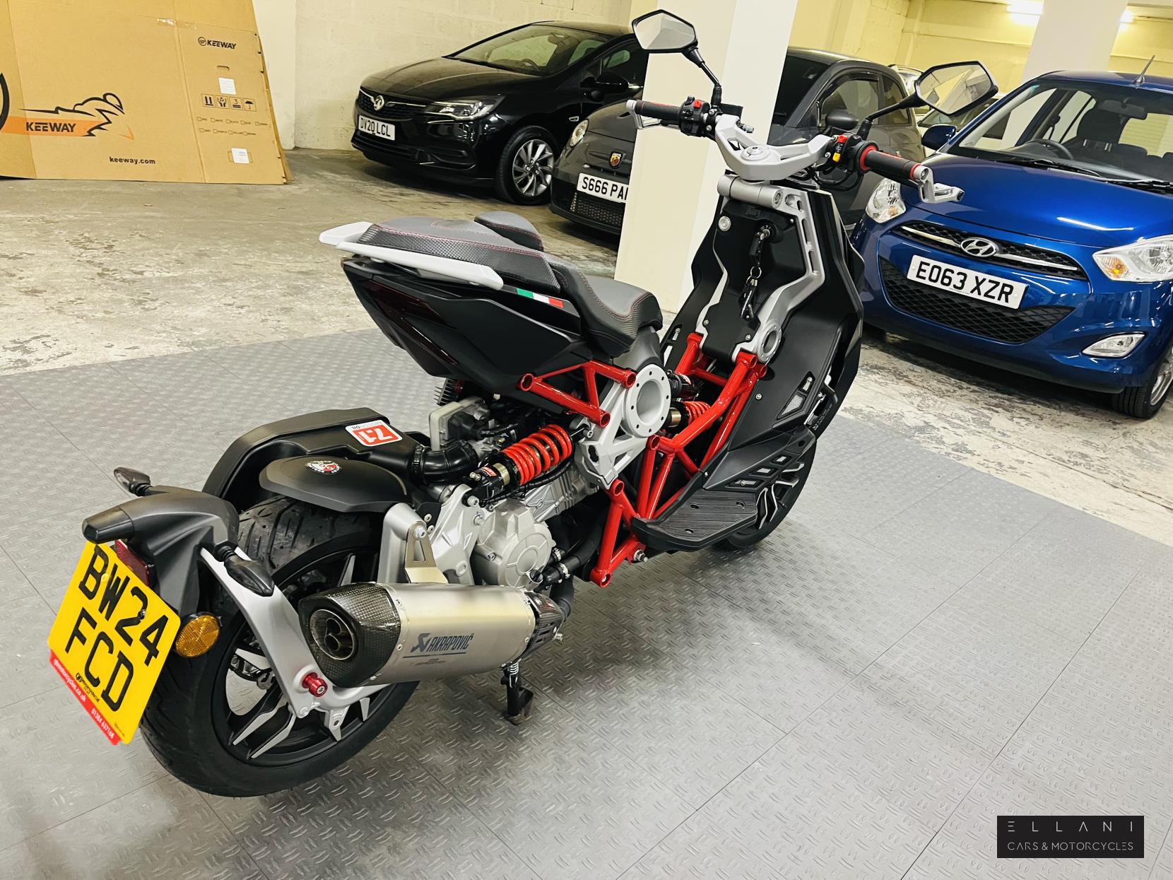 Italjet Dragster 200 200 Scooter Petrol CVT Euro 5 (17 ps)