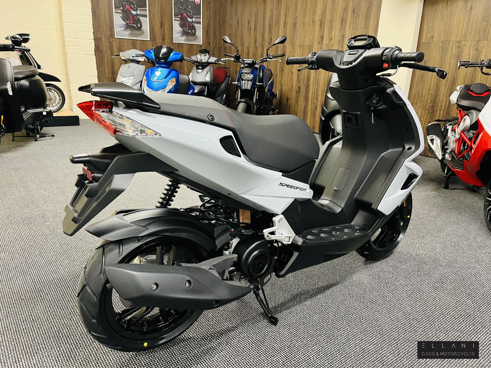 Peugeot Speedfight 50 4 Moped Petrol Automatic (4 bhp)