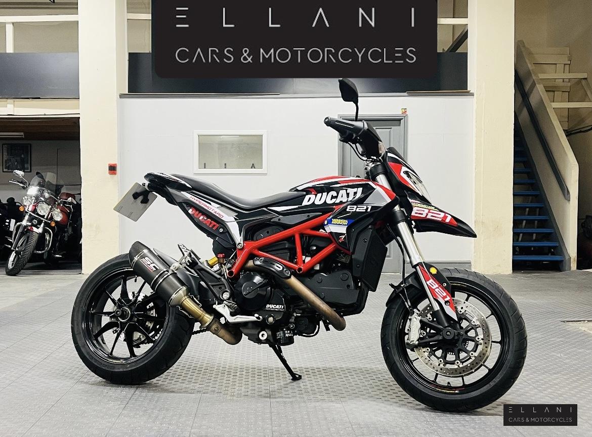 Ducati Hypermotard 821 Super Moto Petrol Manual ()