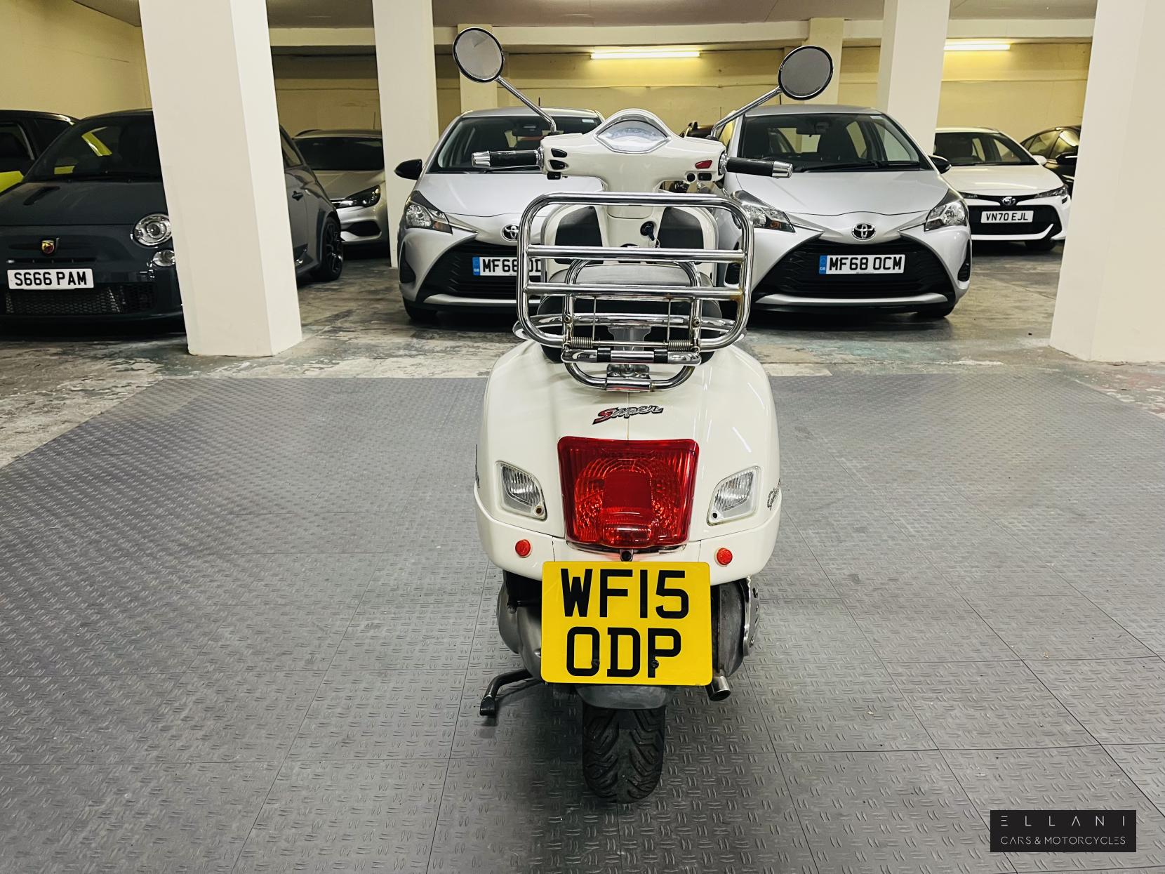 Piaggio Vespa GTS 300 Super ABS Scooter Petrol CVT (22 ps)