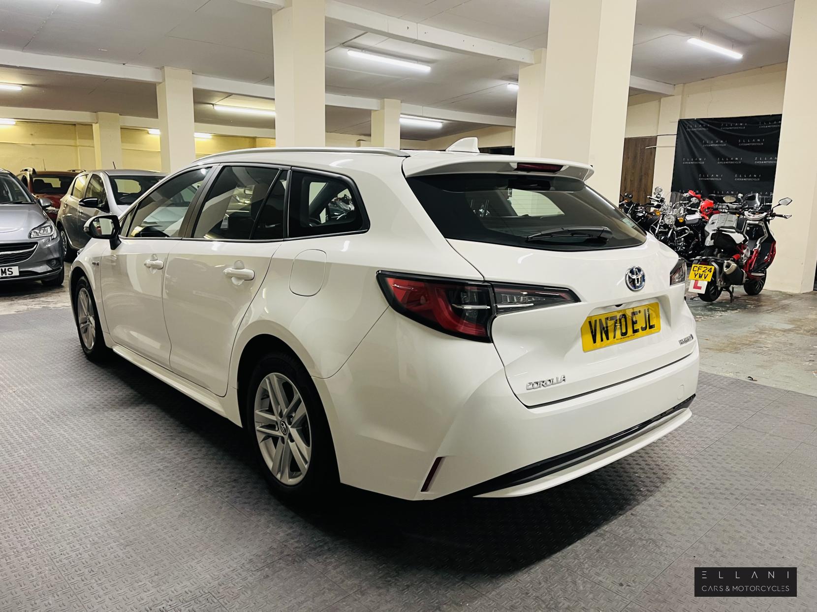 Toyota Corolla 1.8 VVT-h Icon Touring Sports 5dr Petrol Hybrid CVT Euro 6 (s/s) (122 ps)