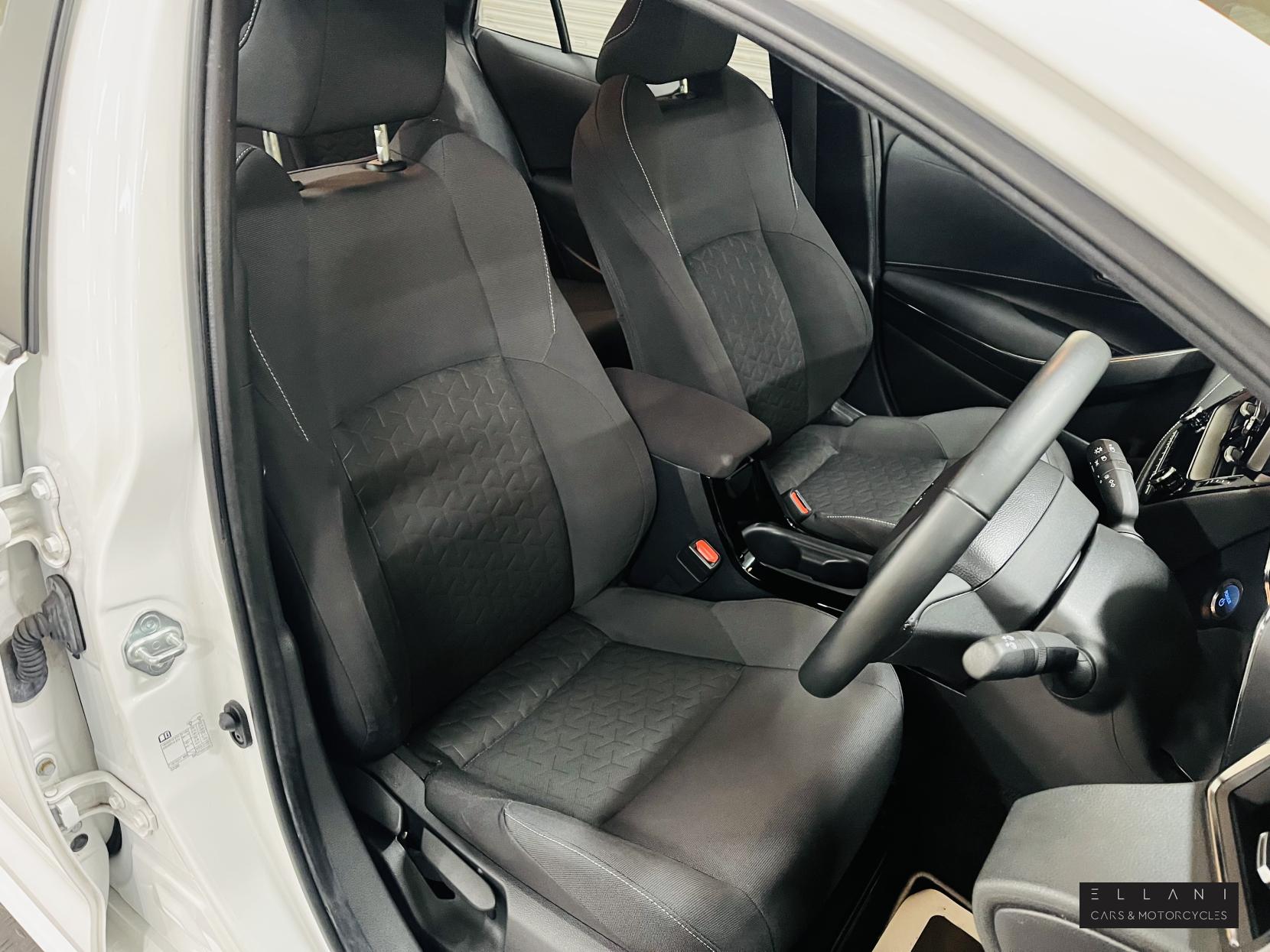 Toyota Corolla 1.8 VVT-h Icon Touring Sports 5dr Petrol Hybrid CVT Euro 6 (s/s) (122 ps)