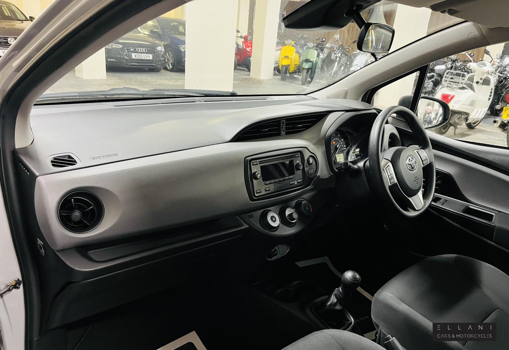 Toyota Yaris 1.0 VVT-i Active Hatchback 5dr Petrol Manual Euro 6 (72 ps)