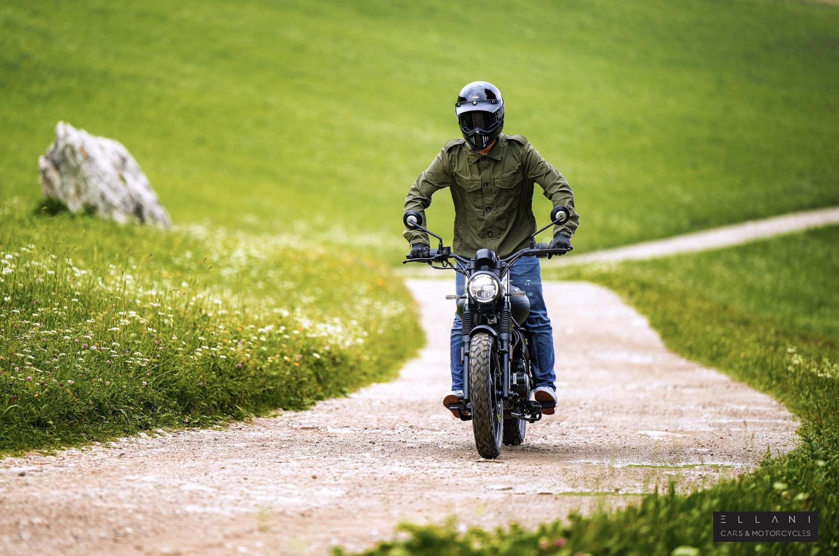 Keeway X-Light 125 125 Roadster/Retro Petrol Manual Euro 5 (11 ps)
