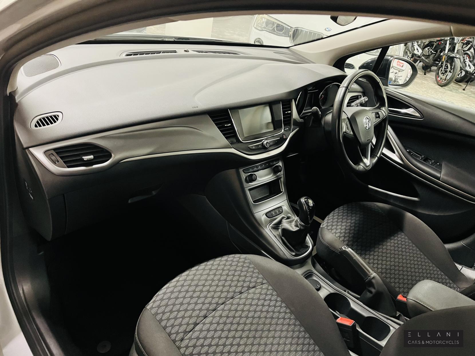 Vauxhall Astra 1.5 Turbo D Business Edition Nav Sports Tourer 5dr Diesel Manual Euro 6 (s/s) (122 ps)