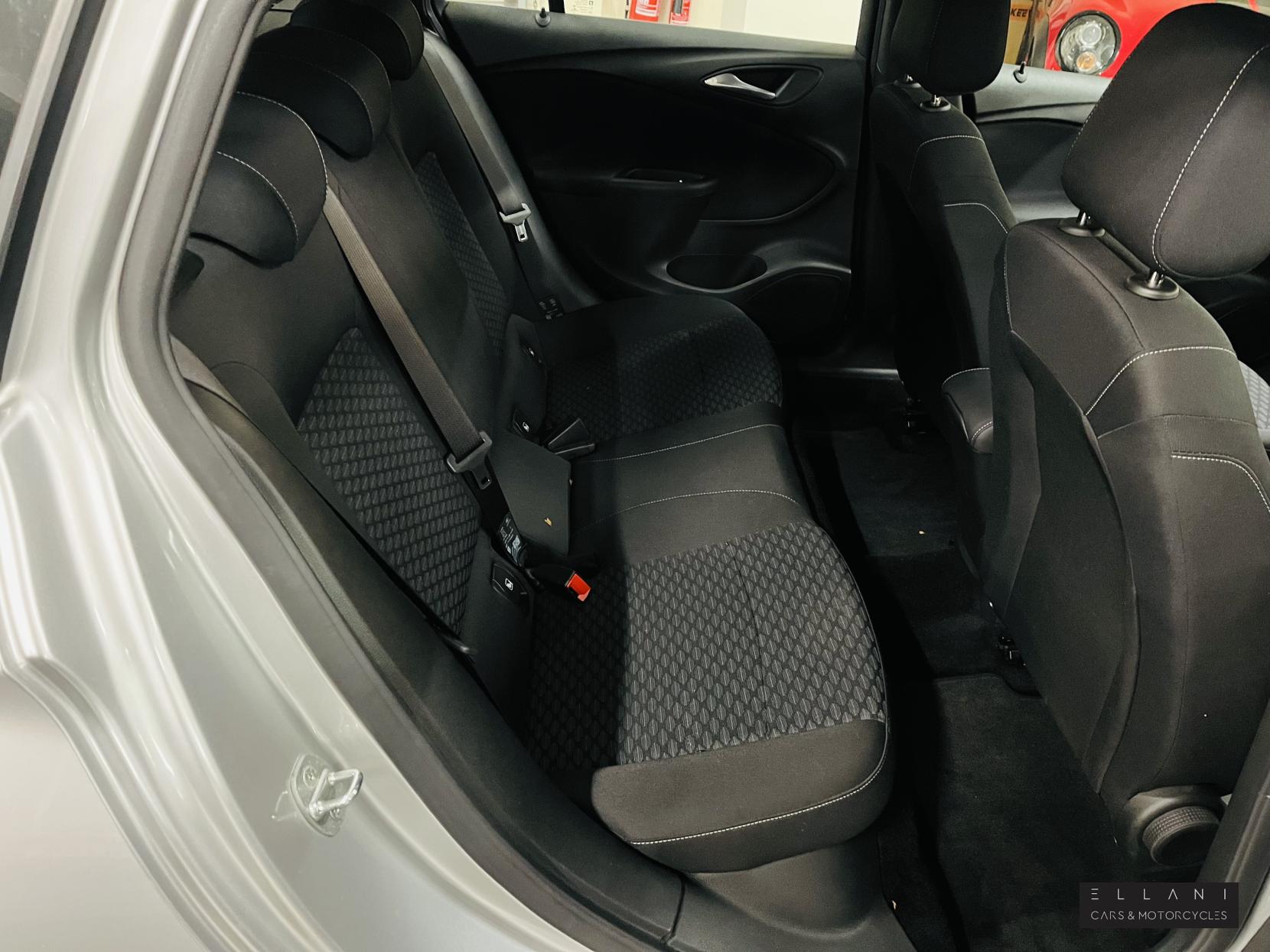 Vauxhall Astra 1.5 Turbo D Business Edition Nav Sports Tourer 5dr Diesel Manual Euro 6 (s/s) (122 ps)