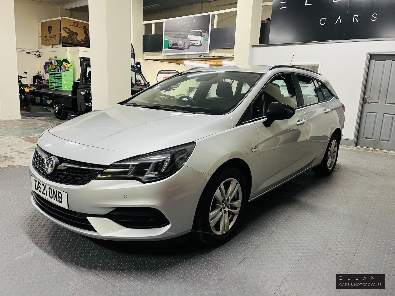 Vauxhall Astra 1.5 Turbo D Business Edition Nav Sports Tourer 5dr Diesel Manual Euro 6 (s/s) (122 ps)