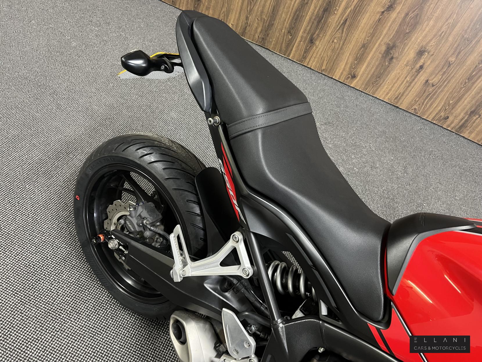 Honda CB650F 650 Naked Petrol Manual Euro 4 (88 ps)