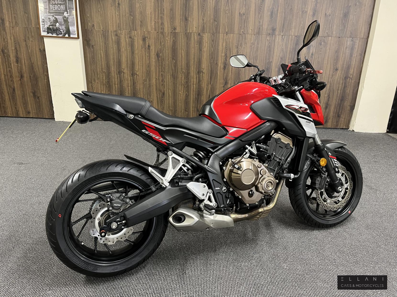 Honda CB650F 650 Naked Petrol Manual Euro 4 (88 ps)