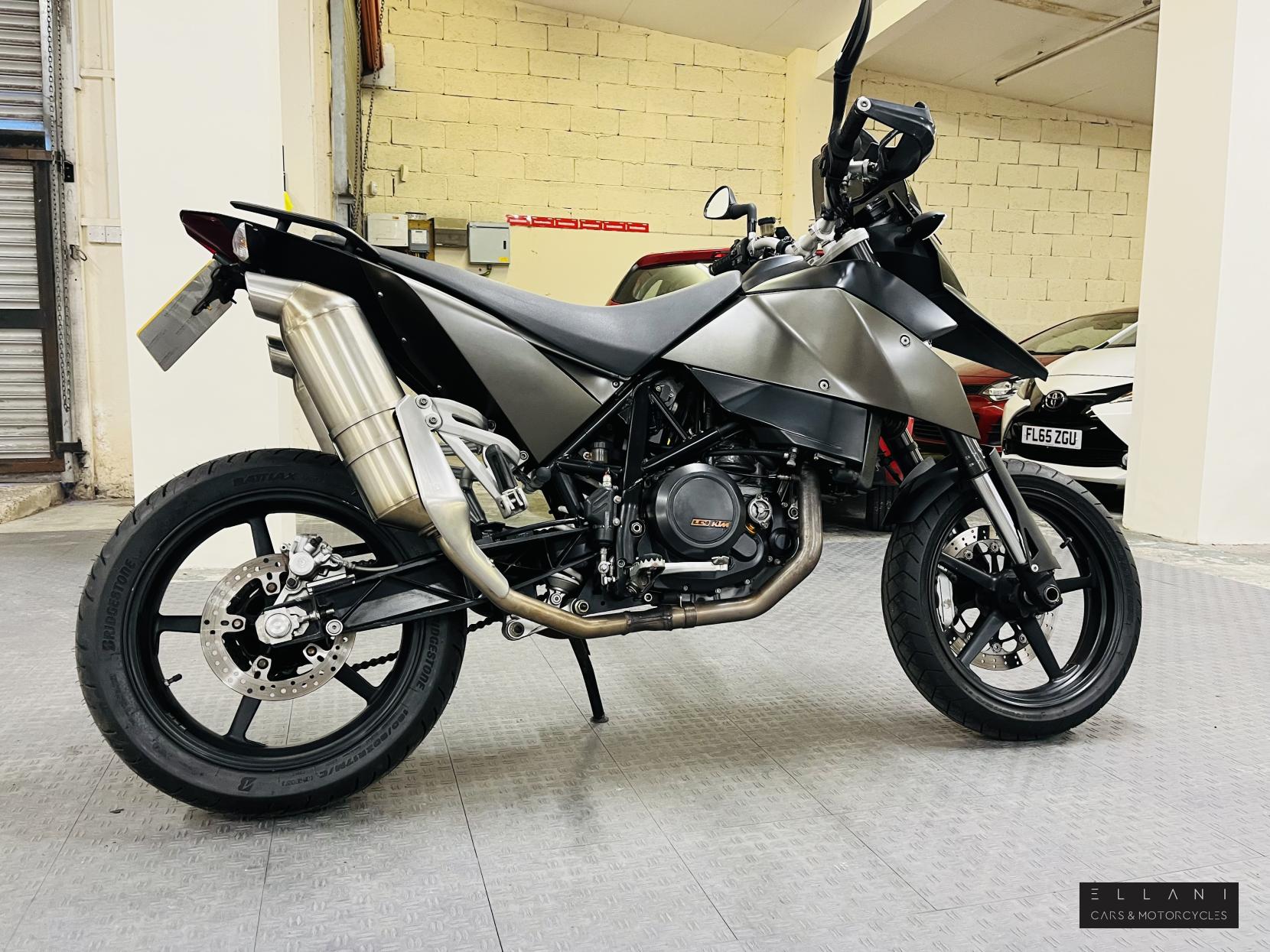 KTM 690