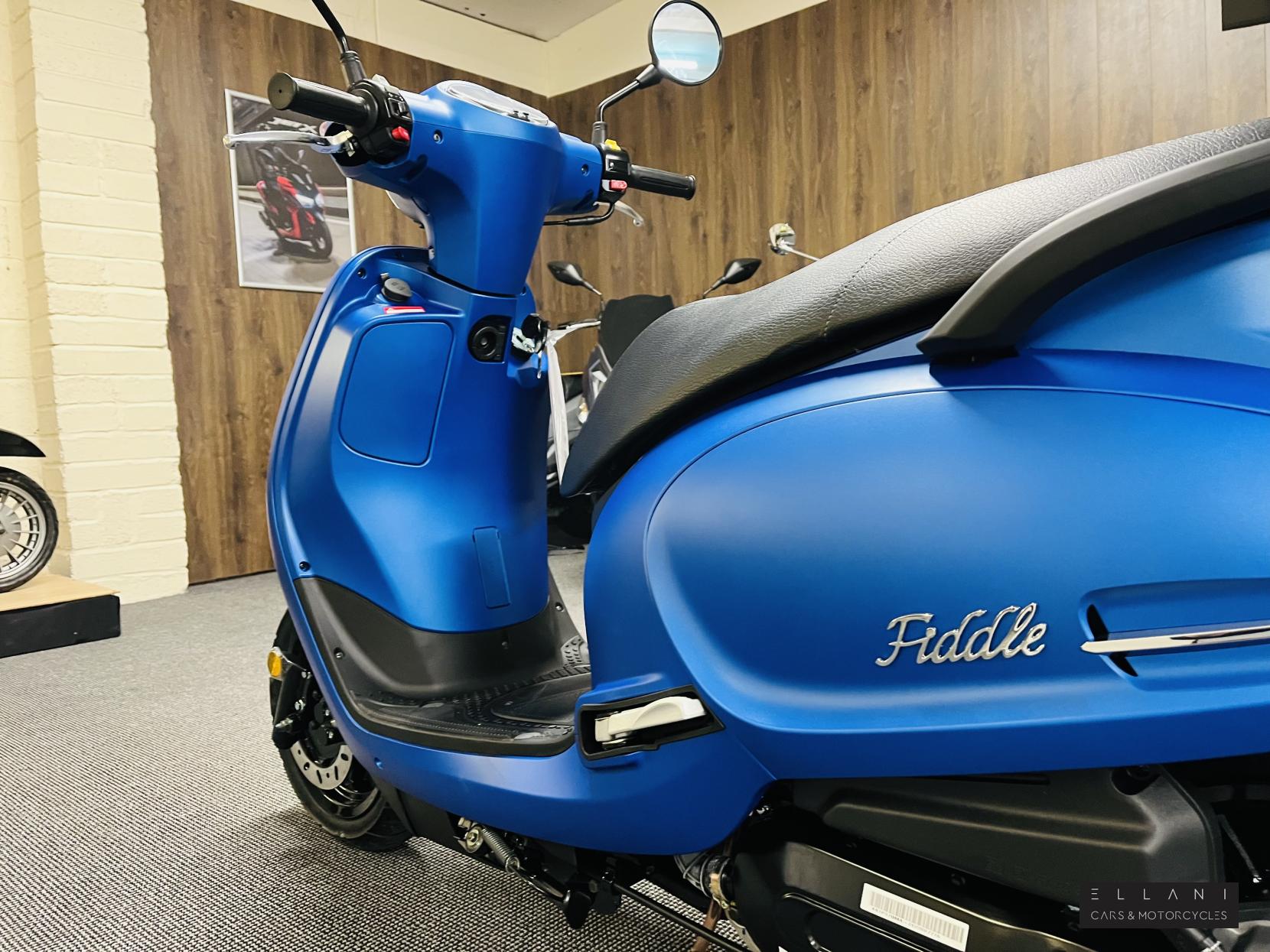 Sym Fiddle 125 III 125 EU5 CBS Scooter Petrol Automatic (9.53 bhp)