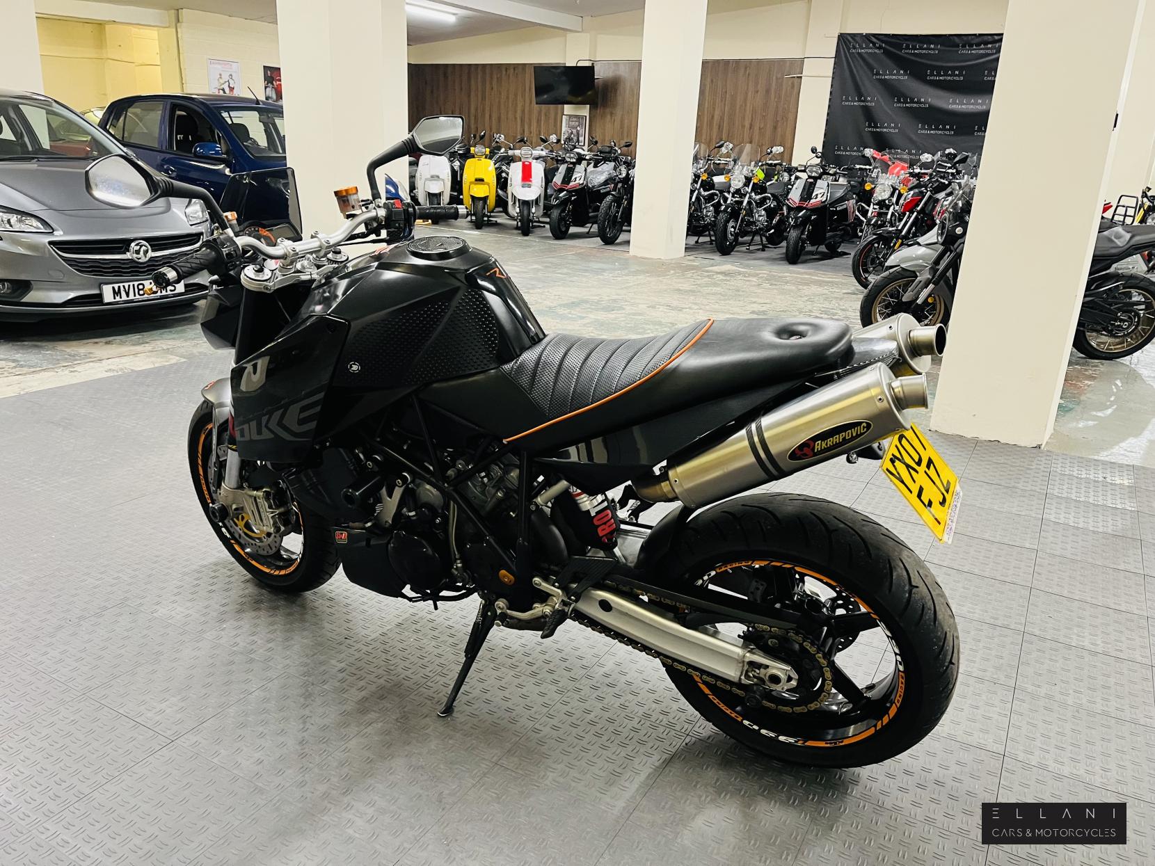 KTM 990 Super Duke